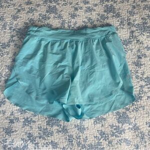 Lululemon Fast and Free Reflective High-Rise Classic-Fit Short 3” Size 10 Cyan